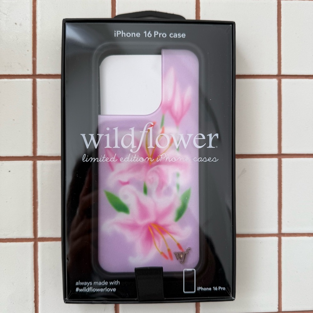 ❌❌SOLD❌❌ Wildflower iPhone 16 Pro Case - Sweet Lily Pink Floral